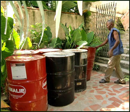 Recycled steel drums - Haitian metal tropical designs . - www.tropicdecor.com